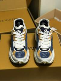 Picture of Louis Vuitton Shoes _SKULVsz35-40mnf070117808
